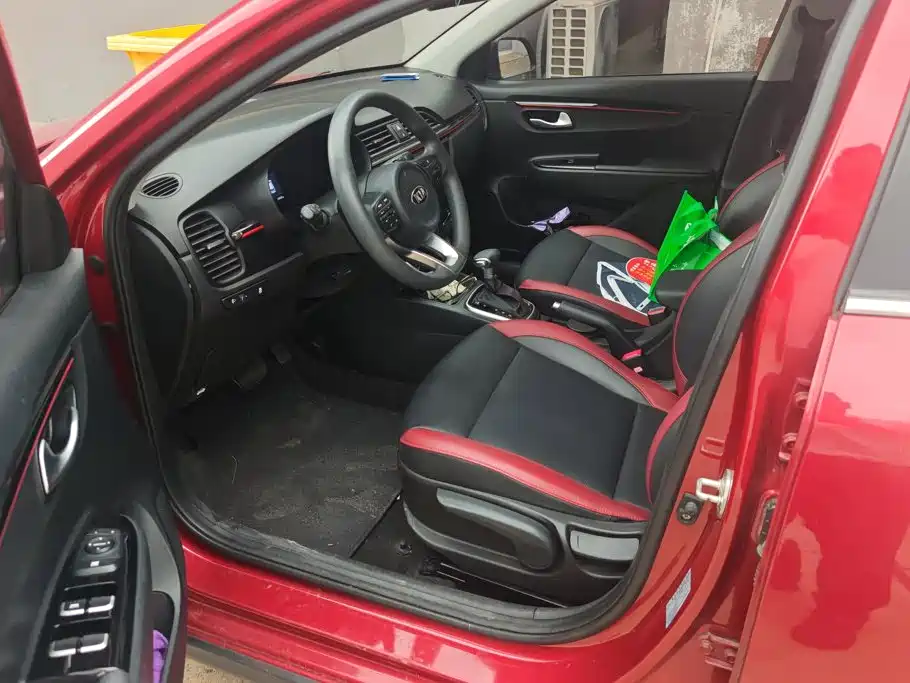 Kia KX CROSS 2018 2017 1.4L AT GLS