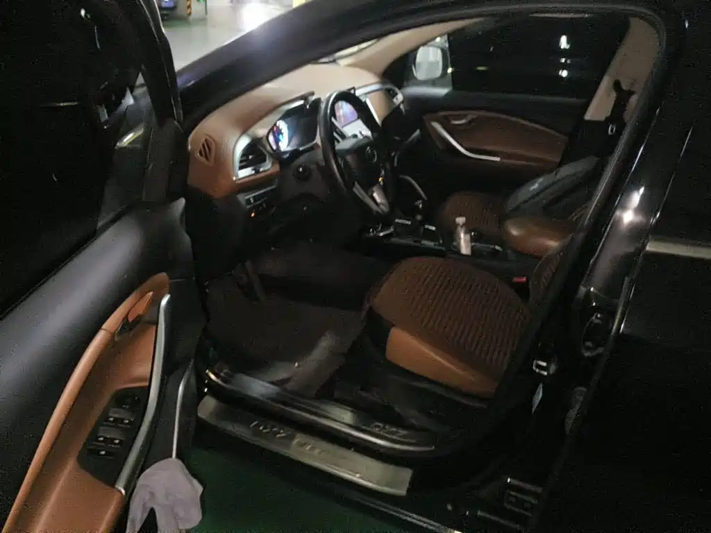 Soueast DX7 2016 2015 1.5T Manual Luxury