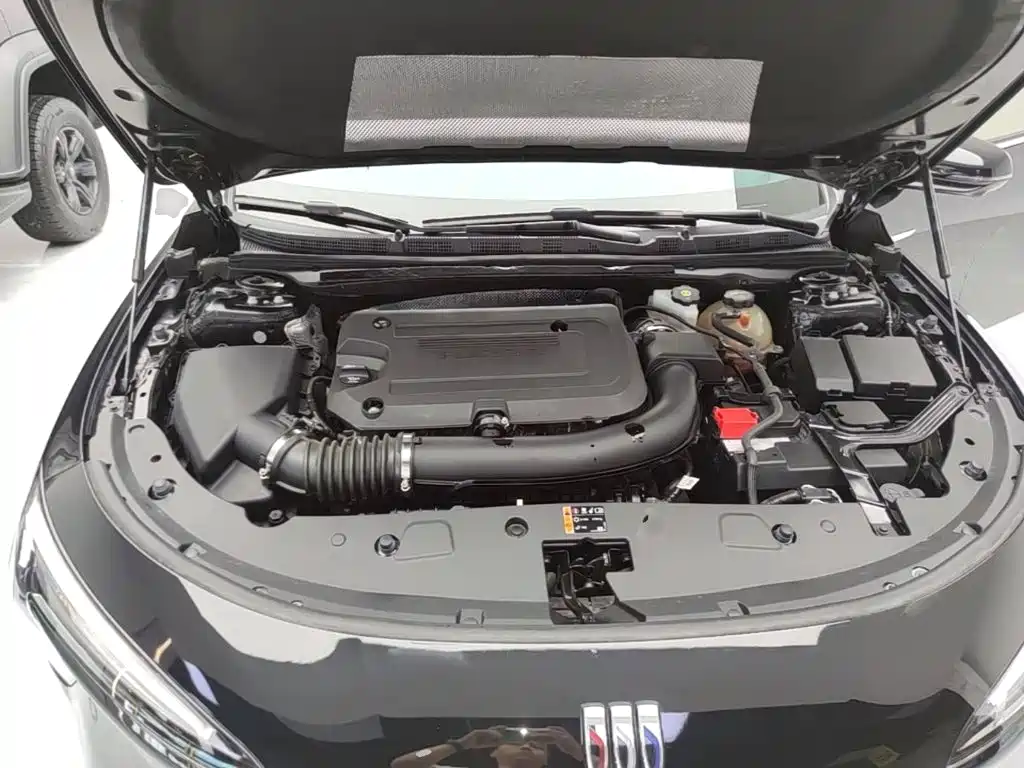 Buick LaCrosse 2025 2025 Model 28T Platinum Edition