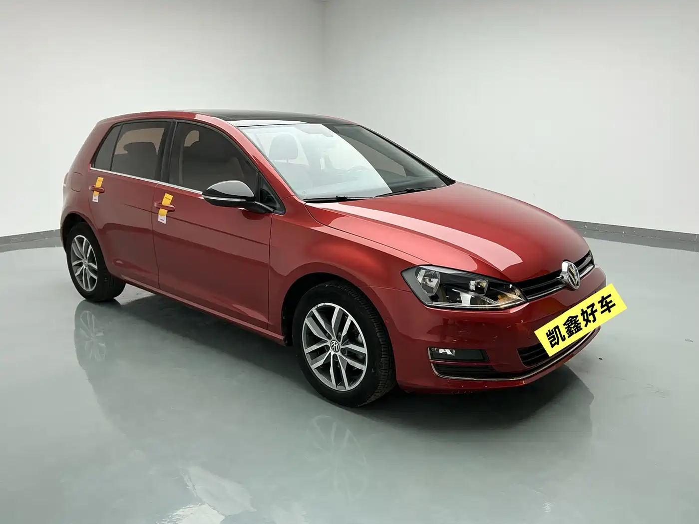 Volkswagen Golf 2017 230TSI Auto Luxury Millionth Anniversary Edition фото 3