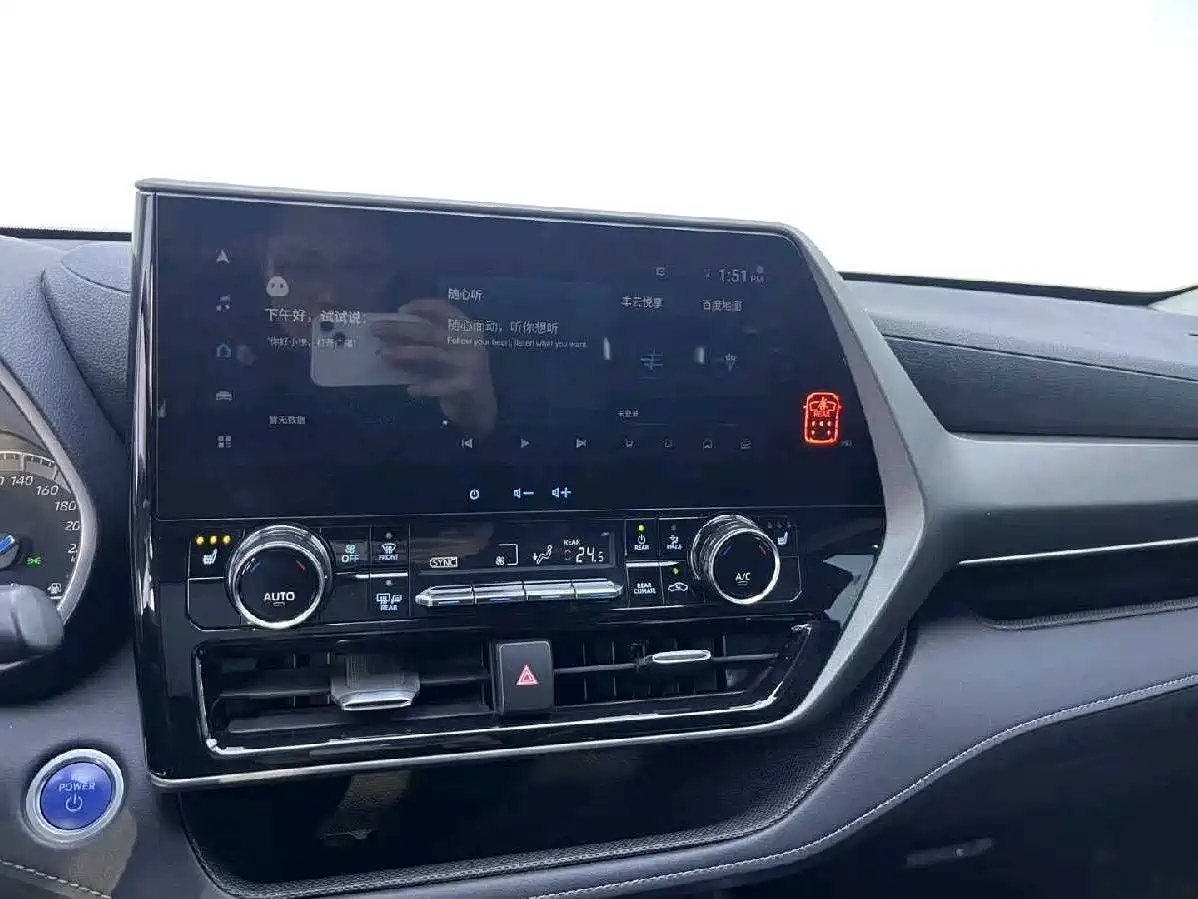 Toyota Highlander 2022 Dual Engine 2.5L 2WD Premium 7-Seater фото 12