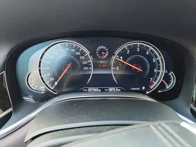 BMW 7 Series 2016 730Li Leading — фото 4