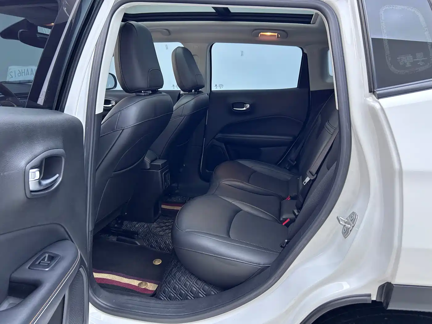 Jeep Compass 2021 2020 220T Automatic Leading Edition