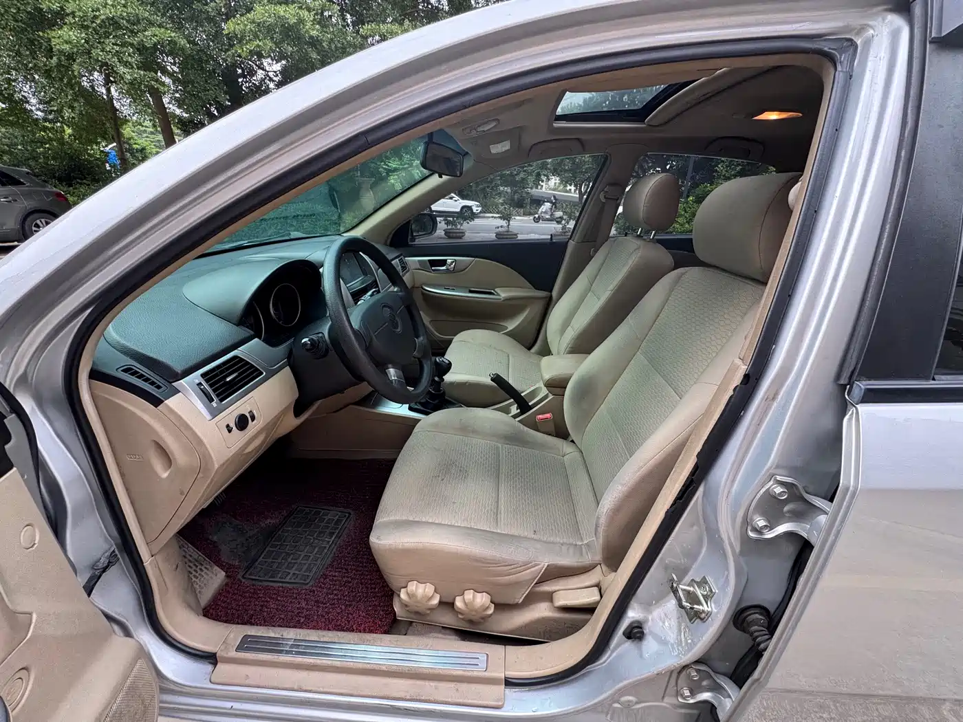 Photo 4 - Buick Excelle