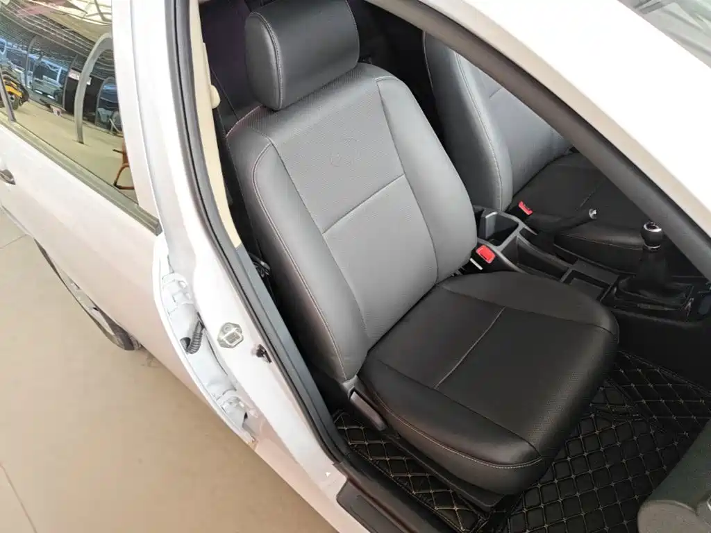 Фото 20 - BYD F3