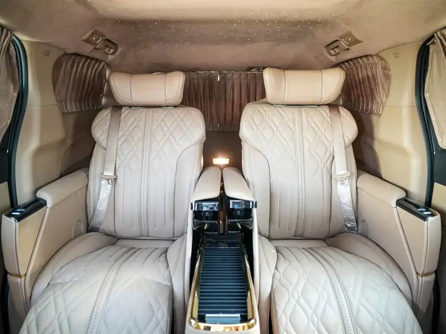 Buick GL8 2021 ES Landlord 653T Comfort фото 9