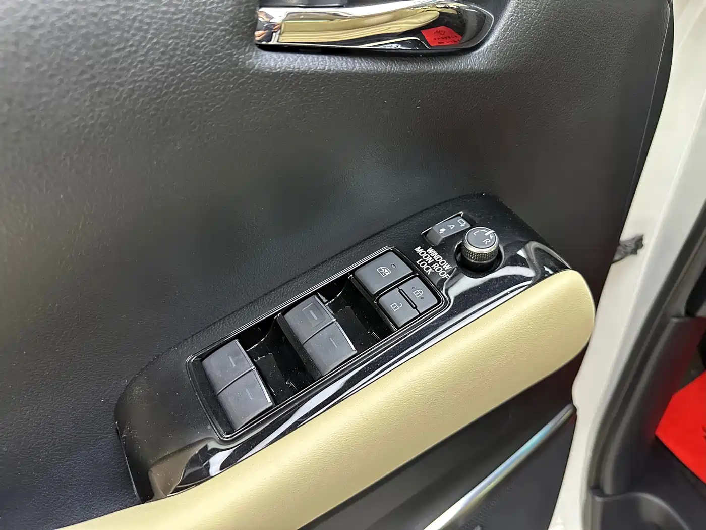 Toyota Alphard 2021 Hybrid 2.5L Premium фото 10