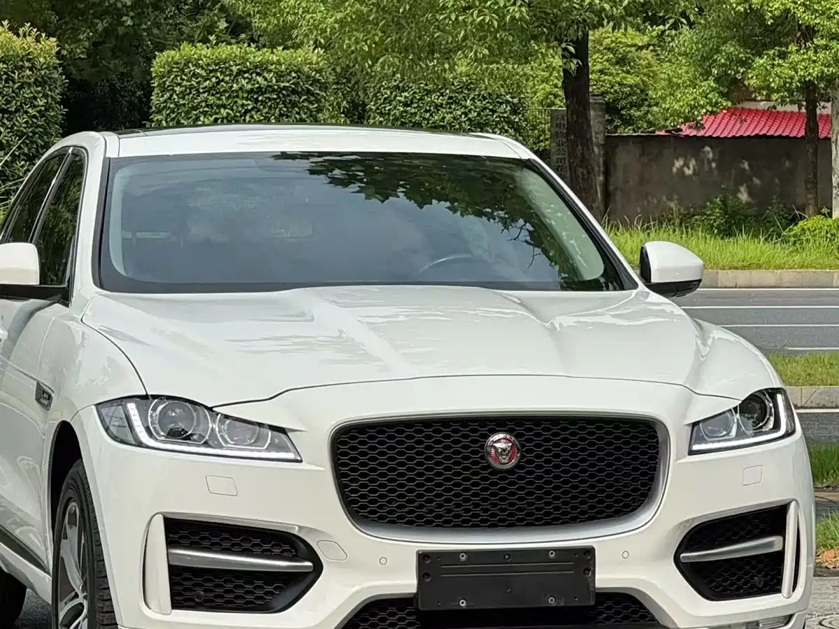 Jaguar F-PACE 2017 2016 3.0 SC 4WD R-Sport