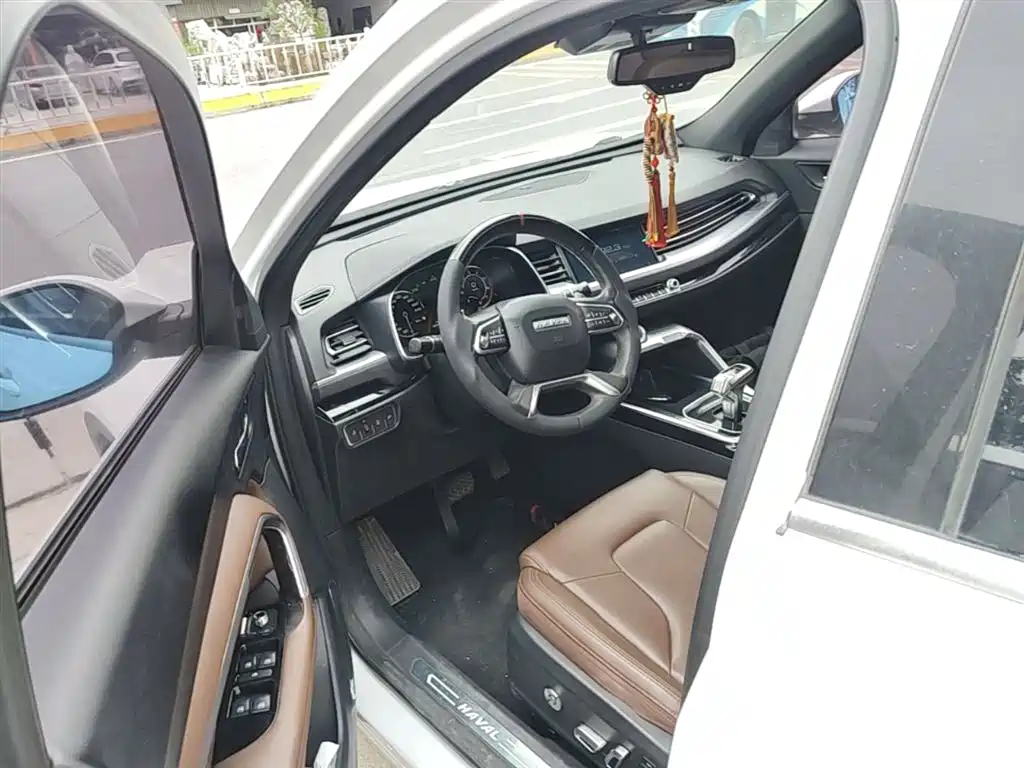 Photo 16 - Haval H6