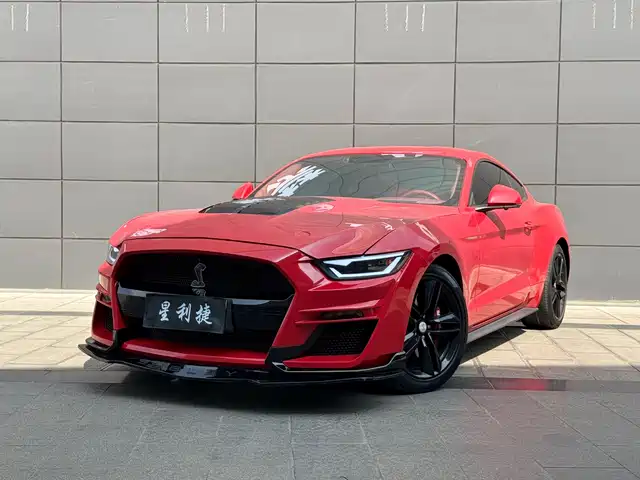 FORD MUSTANG