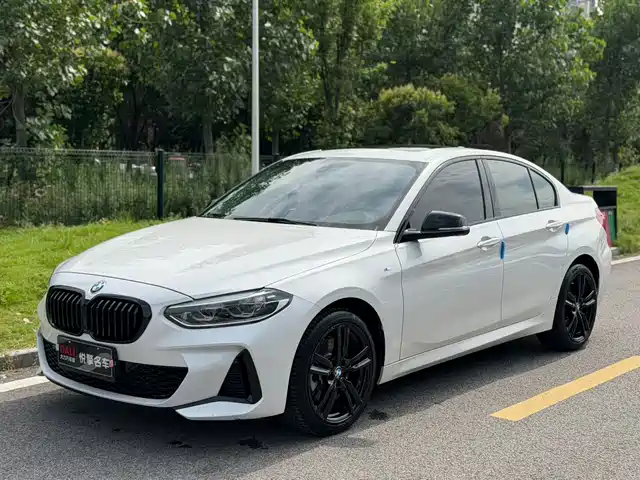 BMW 1 125i, M Спорт, чёрный пакет