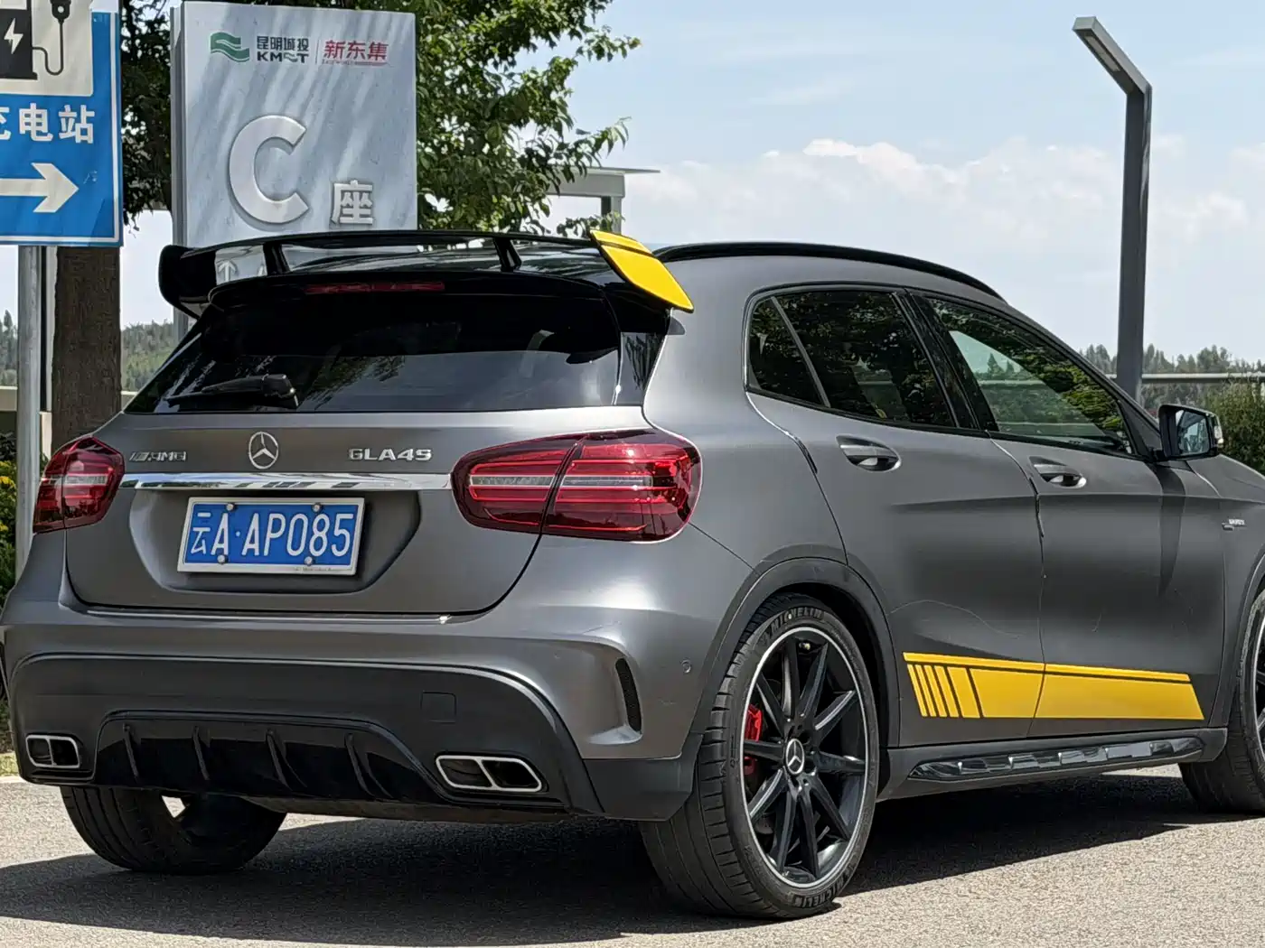 Mercedes-Benz GLA AMG 2017 AMG GLA 45 4MATIC фото 9
