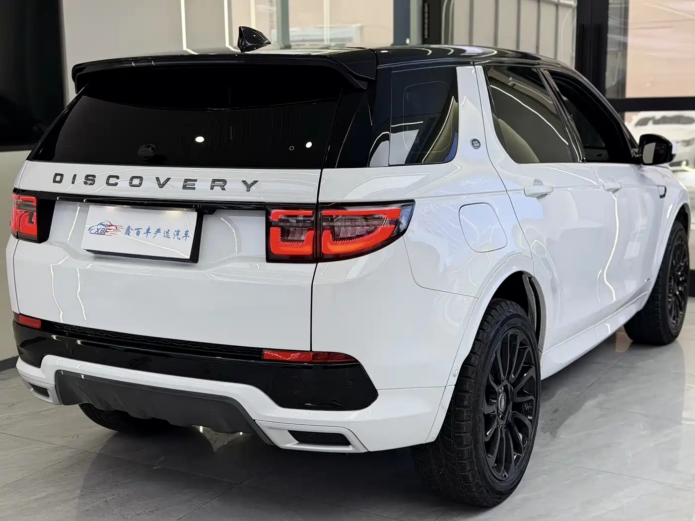 LAND ROVER DISCOVER SPORTS