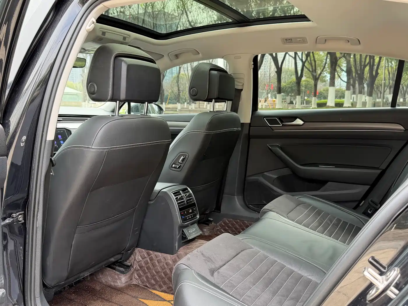 Volkswagen Magotan 2020 330TSI DSG Luxury фото 21