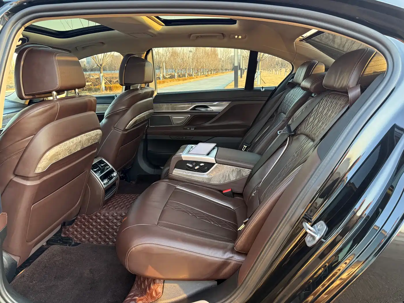 BMW 7 Series 2021 Model 740Li Leading Luxury Package фото 11