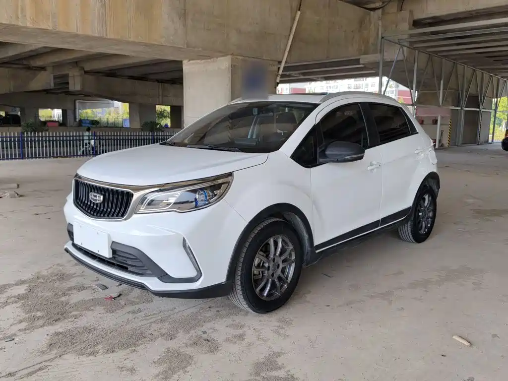 Фото 2 - Geely Vision X3