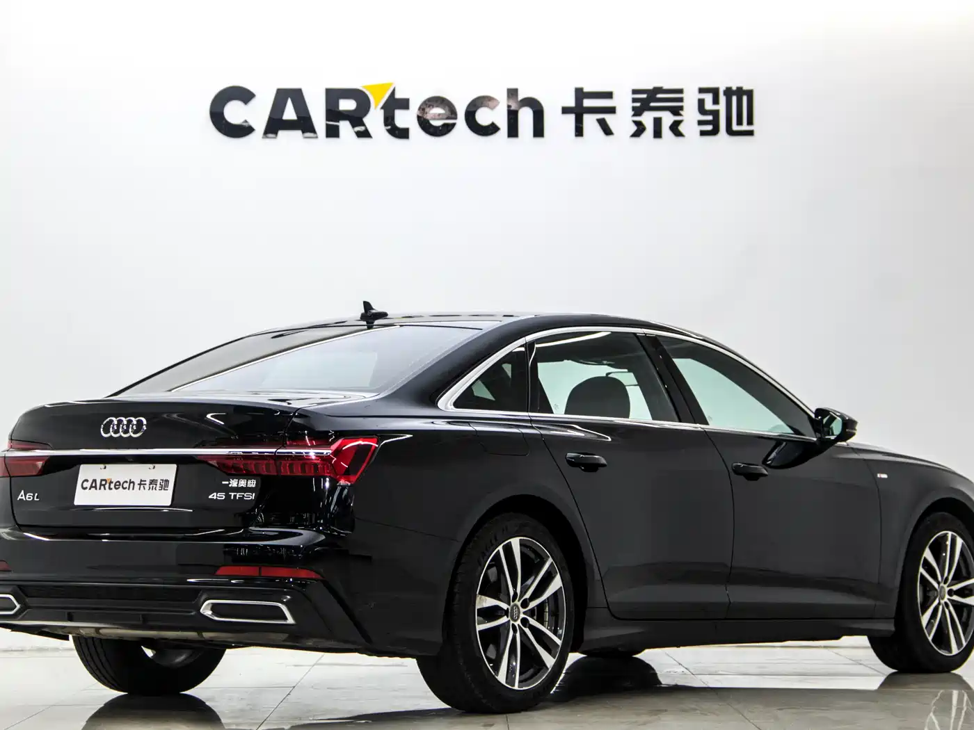 Audi A6L 2021 40 TFSI Luxury Sport фото 10