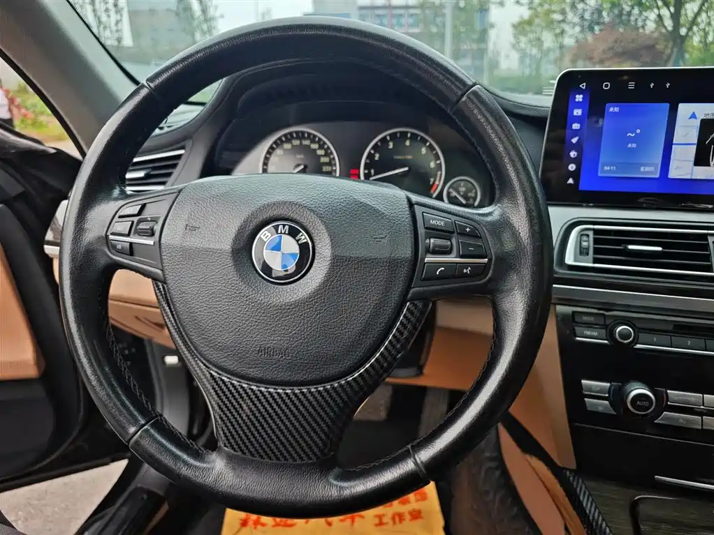 BMW 7 Series 2009 Model 740Li Leading Edition фото 10