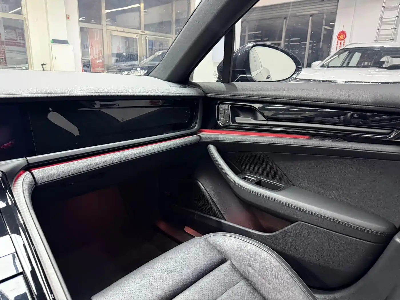 Photo 12 - Porsche Panamera