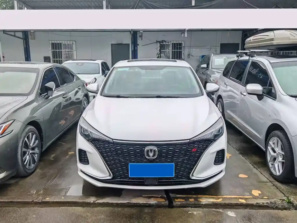 Photo 2 - Changan Eado