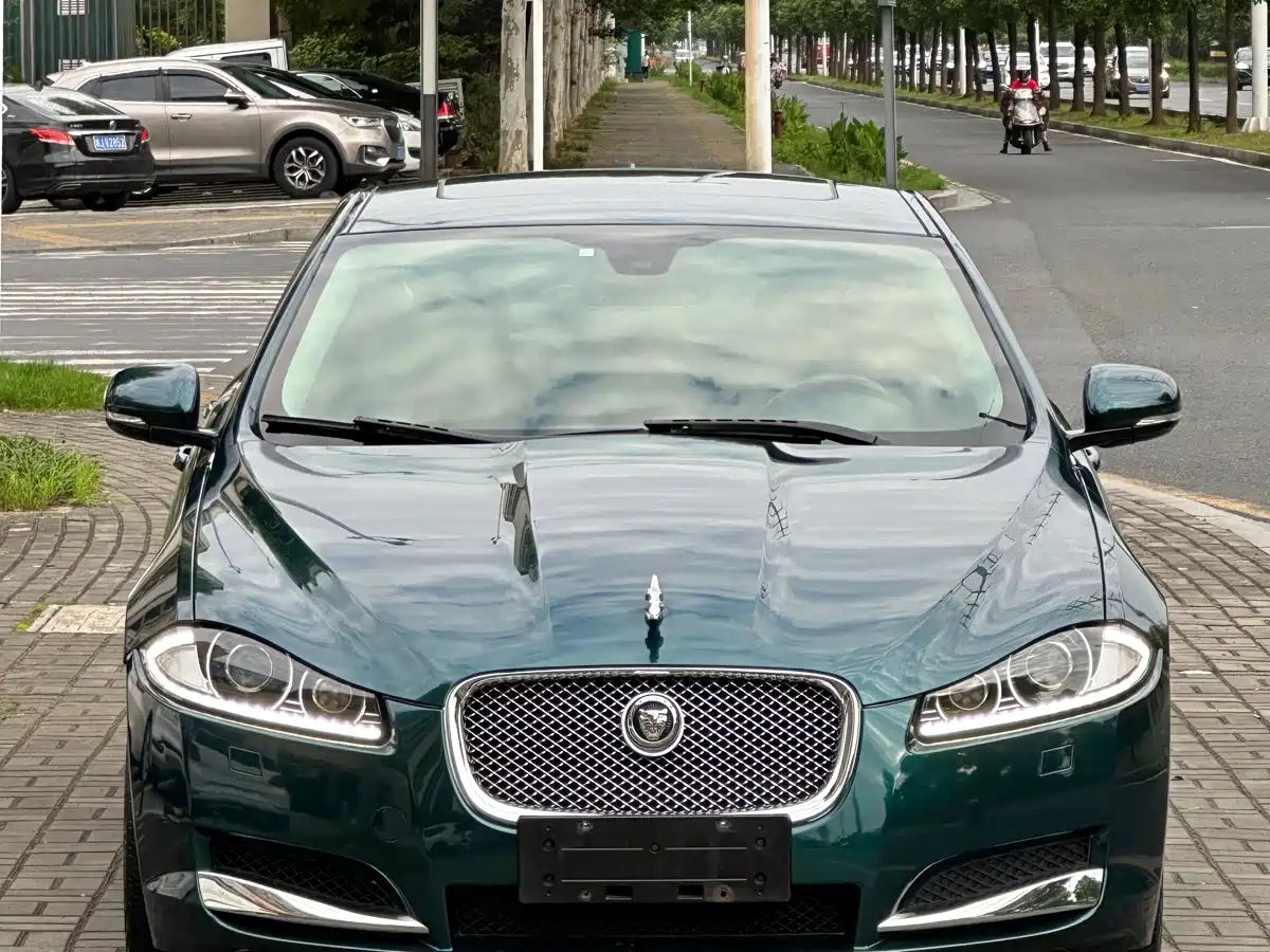 Jaguar XF 2013 2014 XF 2.0T Elegance Edition