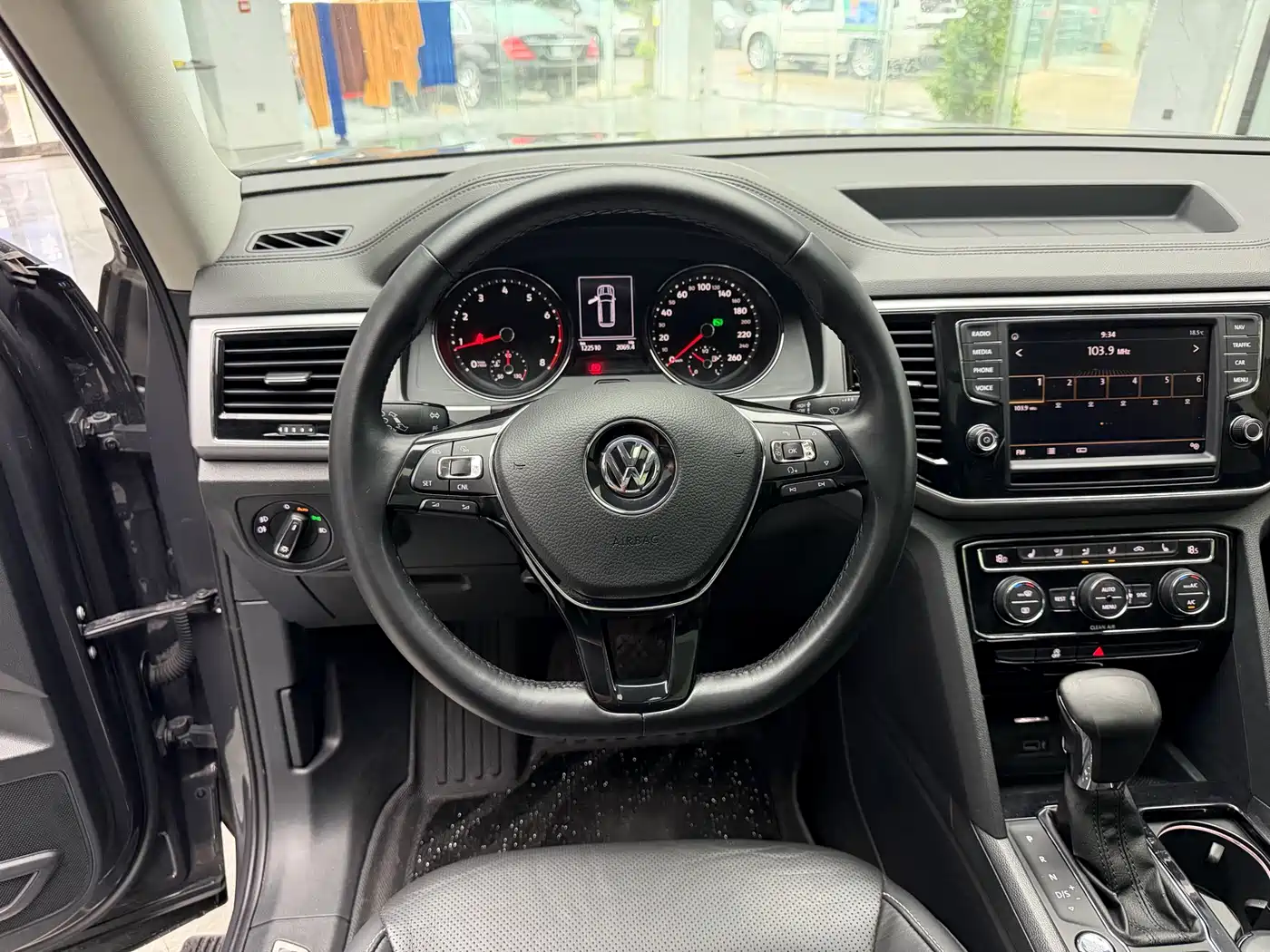 Volkswagen Teramont 2017 330TSI 2WD Luxury фото 9