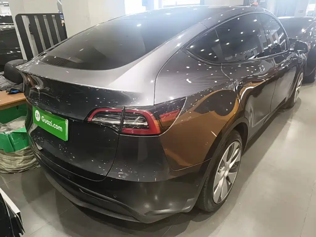 Фото 7 - Tesla Model Y