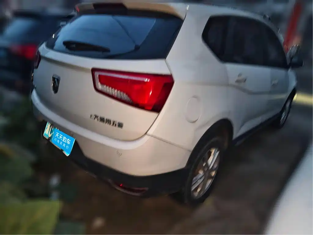 Baojun 560 2015 2015 1.8L Manual Comfort