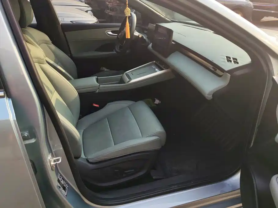 Roewe D6 2025 2025 520km Smart Edition