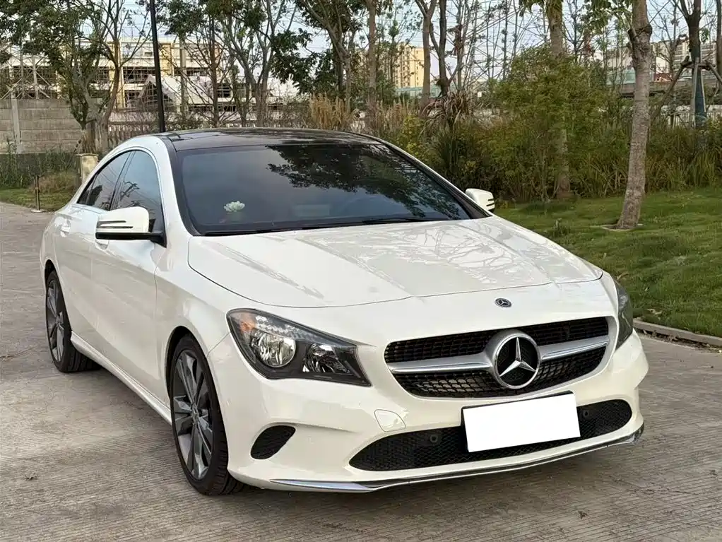 Mercedes-Benz CLA (Import) 2017 CLA 200 Dynamic фото 3