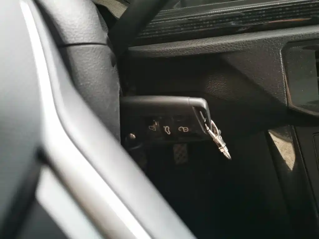 صورة 9 - Volkswagen Lavida