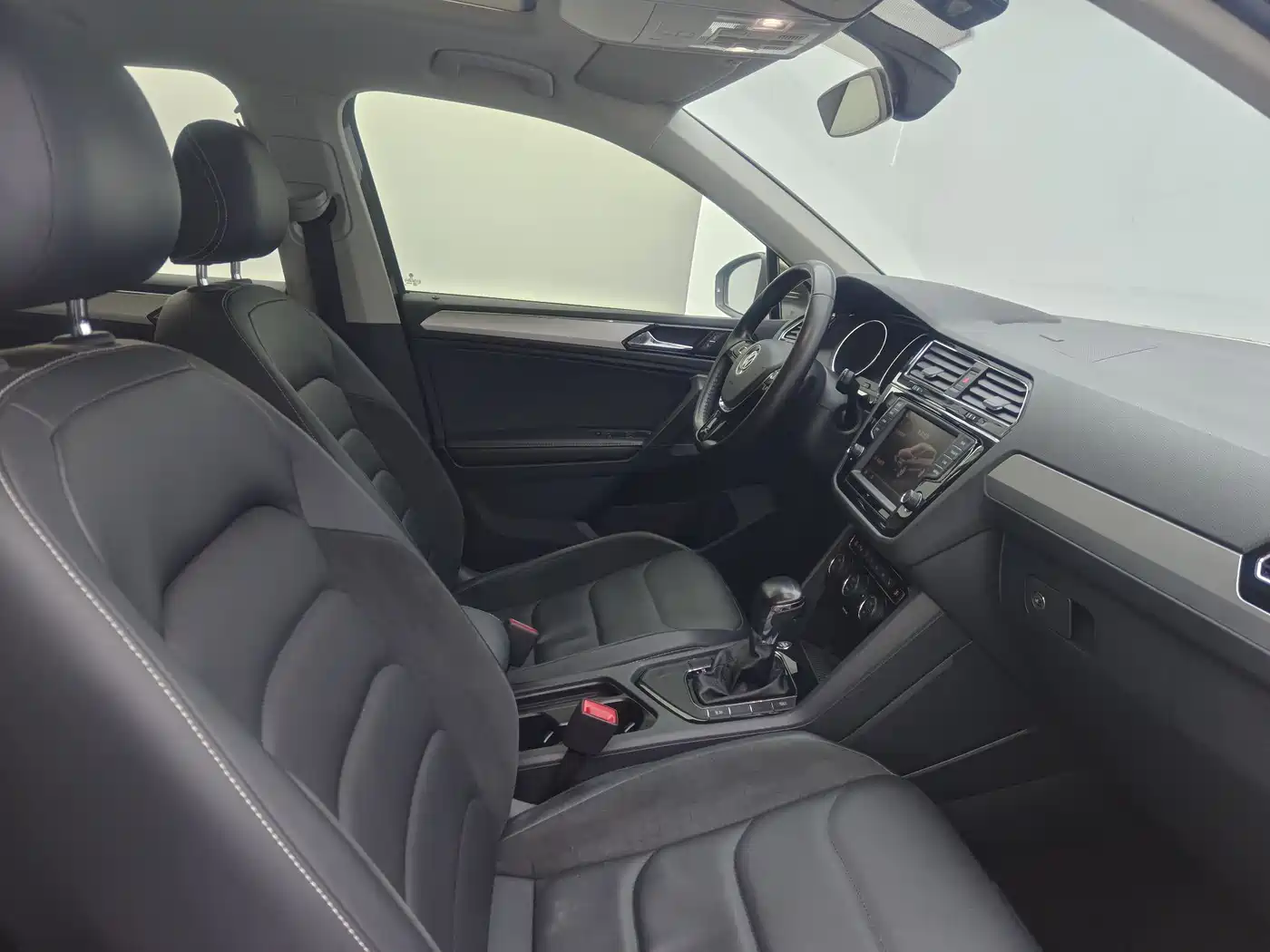 Volkswagen Tiguan L 2018 330TSI Automatic 2WD Luxury Edition фото 13