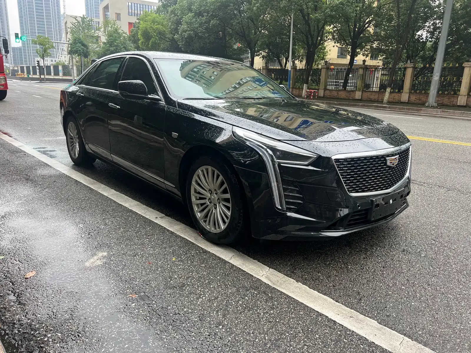 Фото 15 - Cadillac CT6