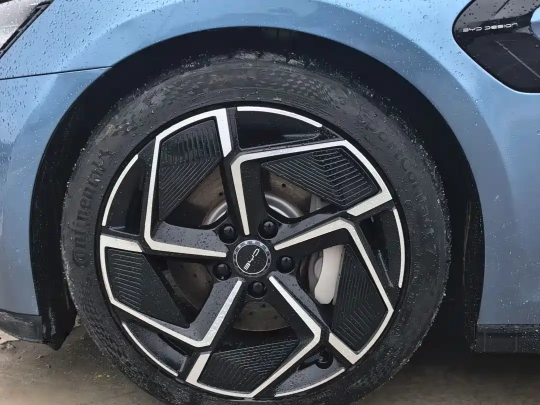 BYD Seal 2022 700km Long Range RWD Edition фото 7