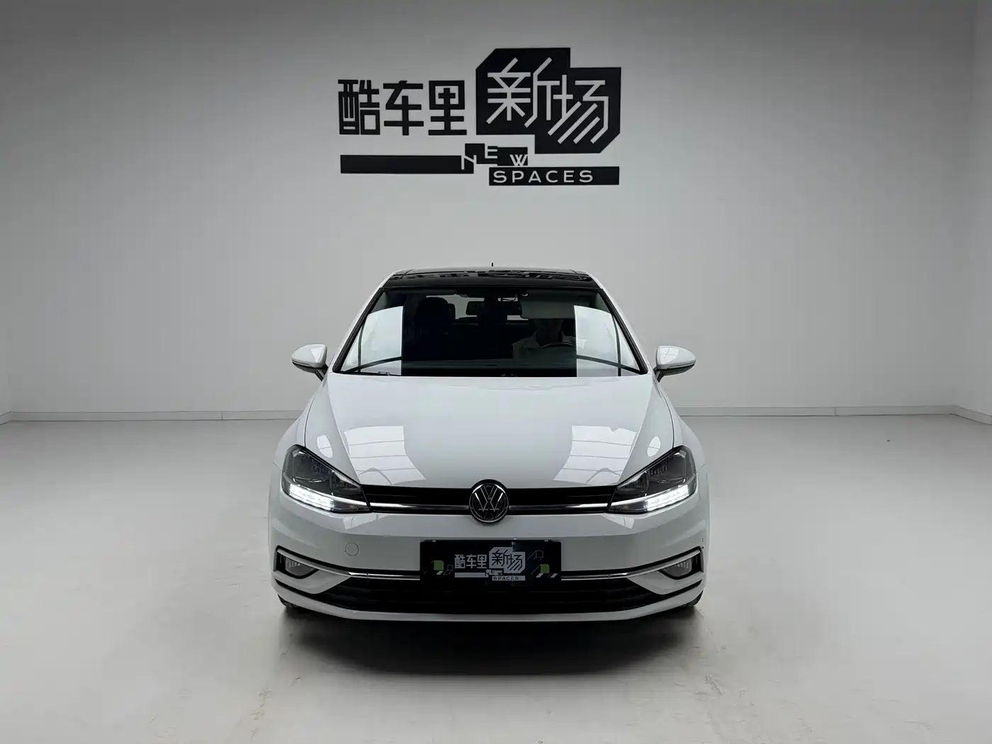 Volkswagen Golf 2020 Beloved Edition 280TSI DSG Luxury фото 2