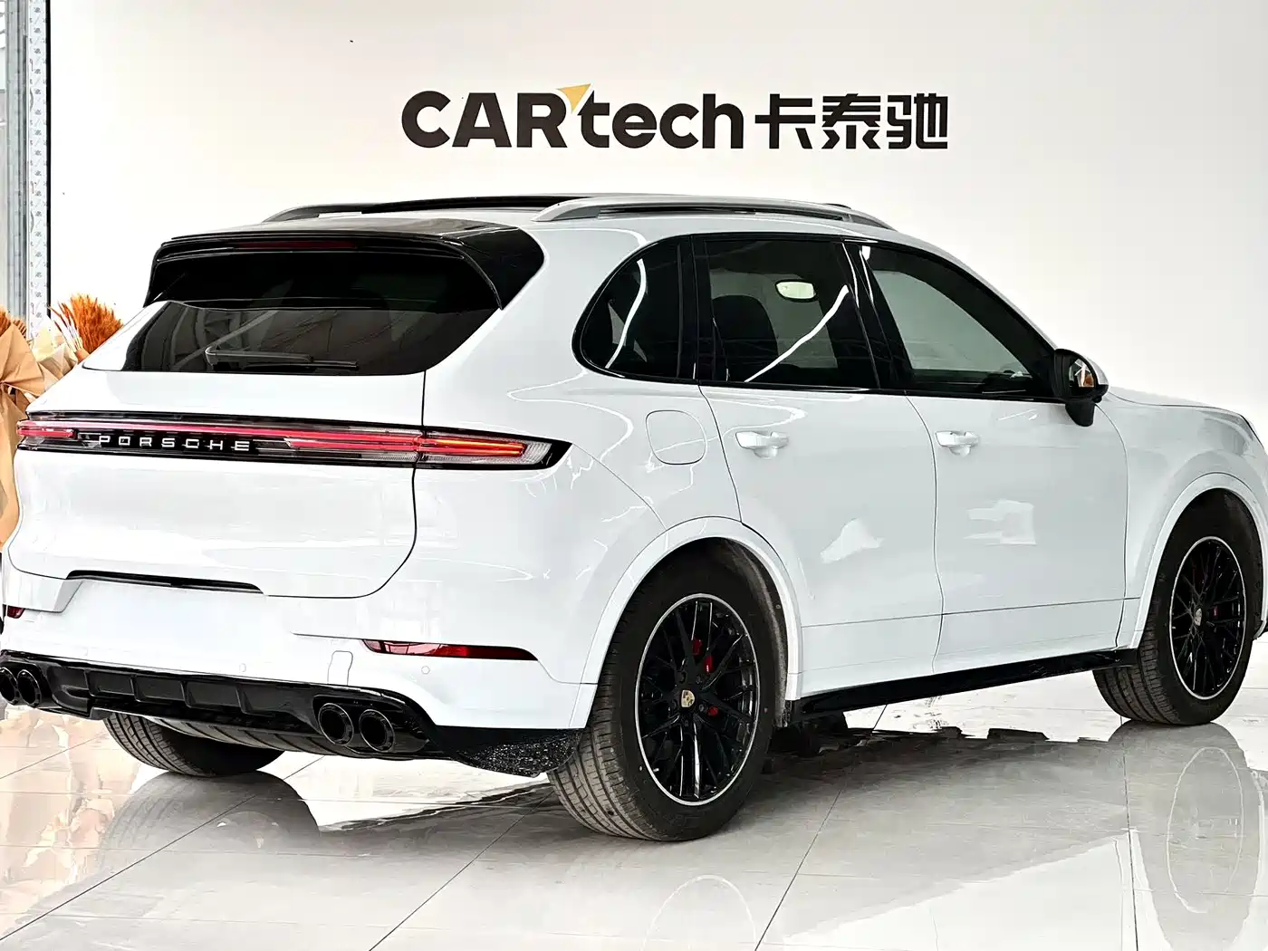 Porsche Cayenne 2011 Cayenne 3.0T фото 2