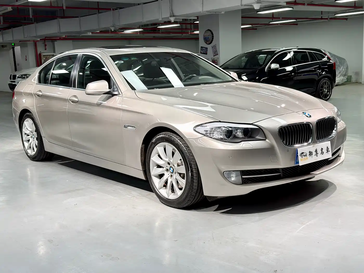 BMW 5 Series (Import) 2011 535i Luxury Sport фото 3