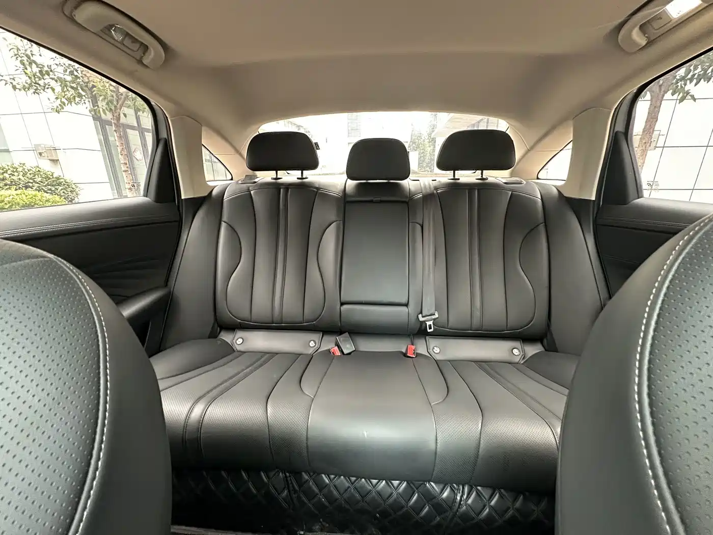 Roewe D7 2025 2025 DMH 125km World Champion Edition
