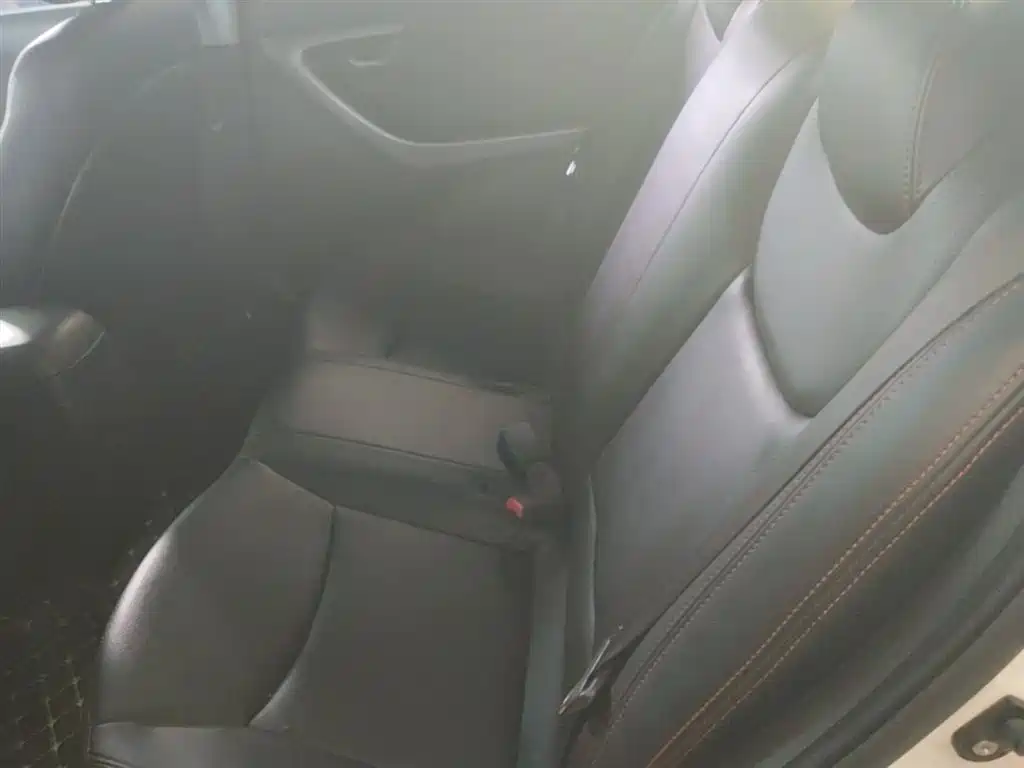 Hyundai Langdong 2015 1.6L Auto Trend фото 17