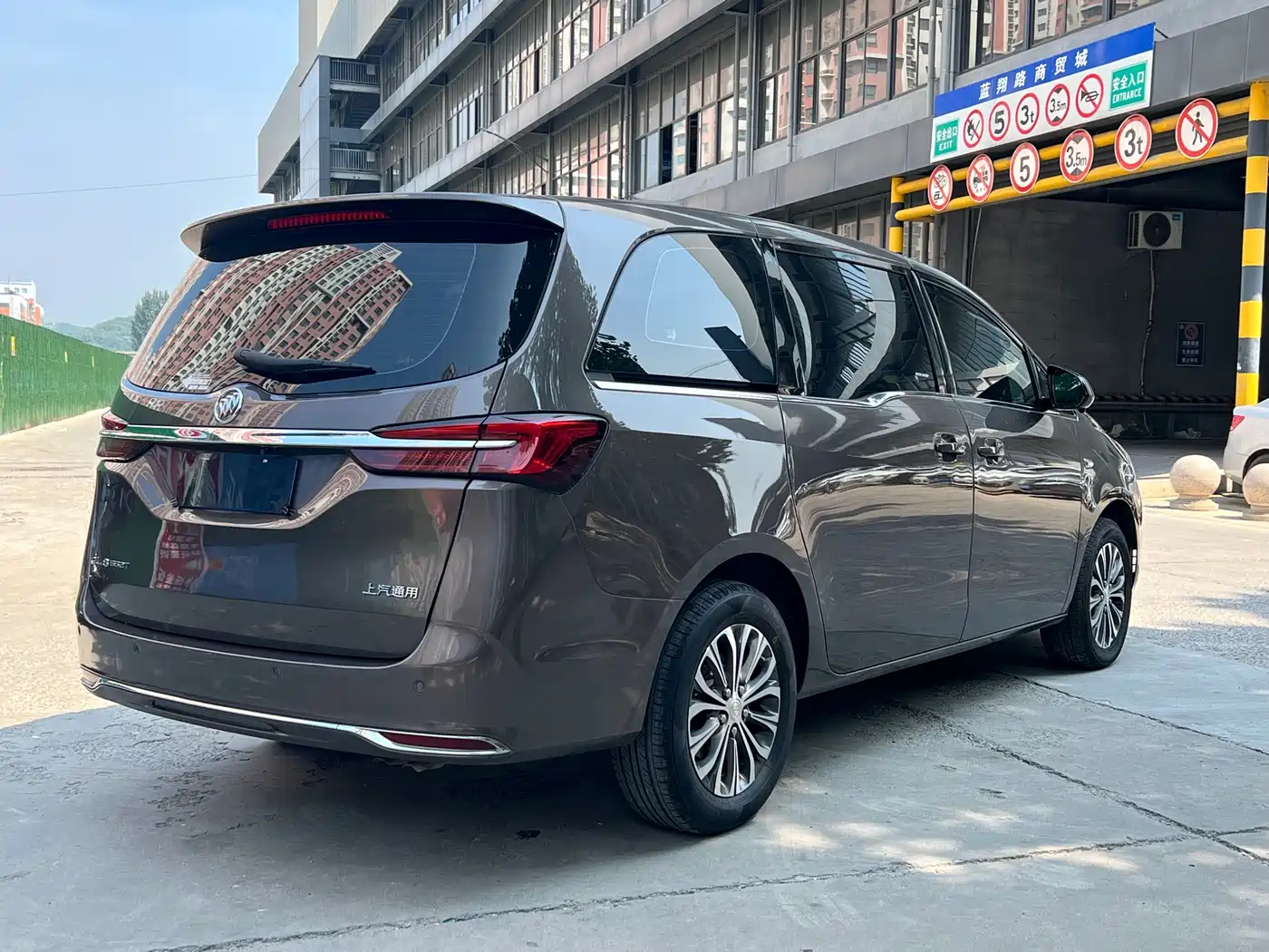 BUICK GL8