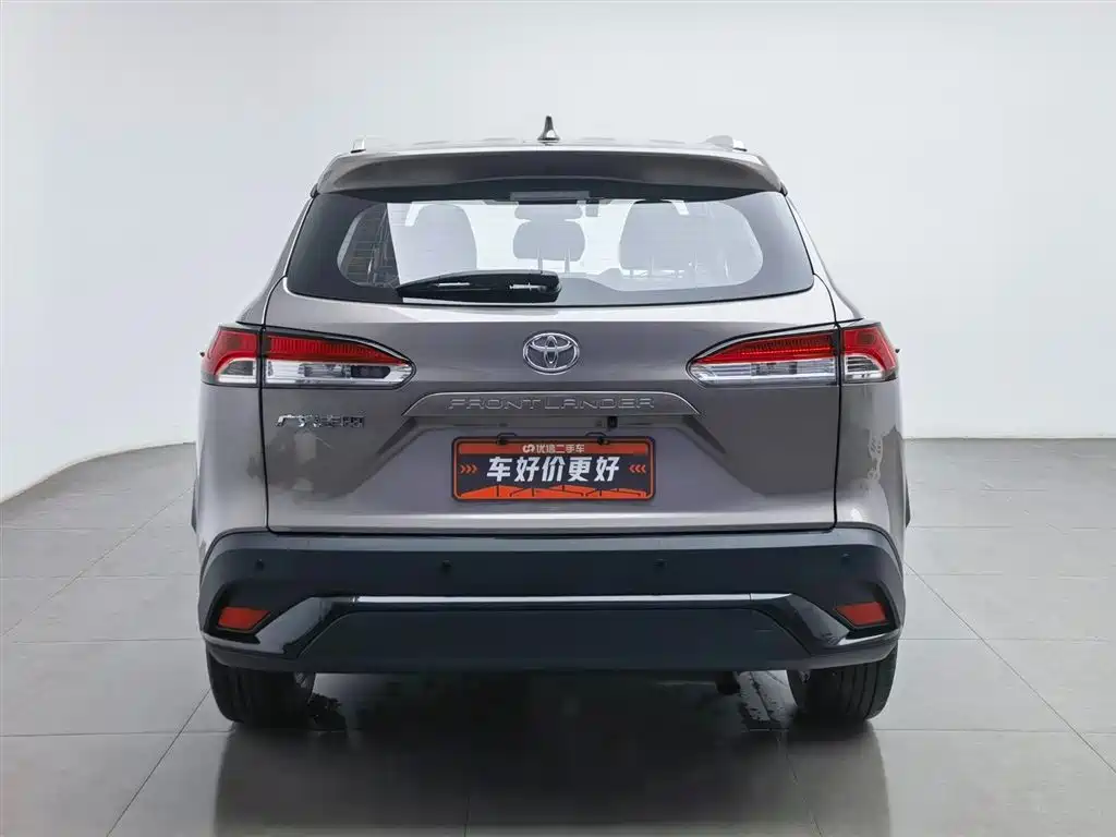 Toyota Frontlander 2023 2.0L CVT Luxury Edition фото 4