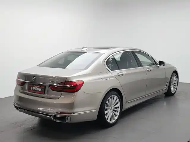 BMW 7 Series 2017 740Li Leading Edition — фото 2