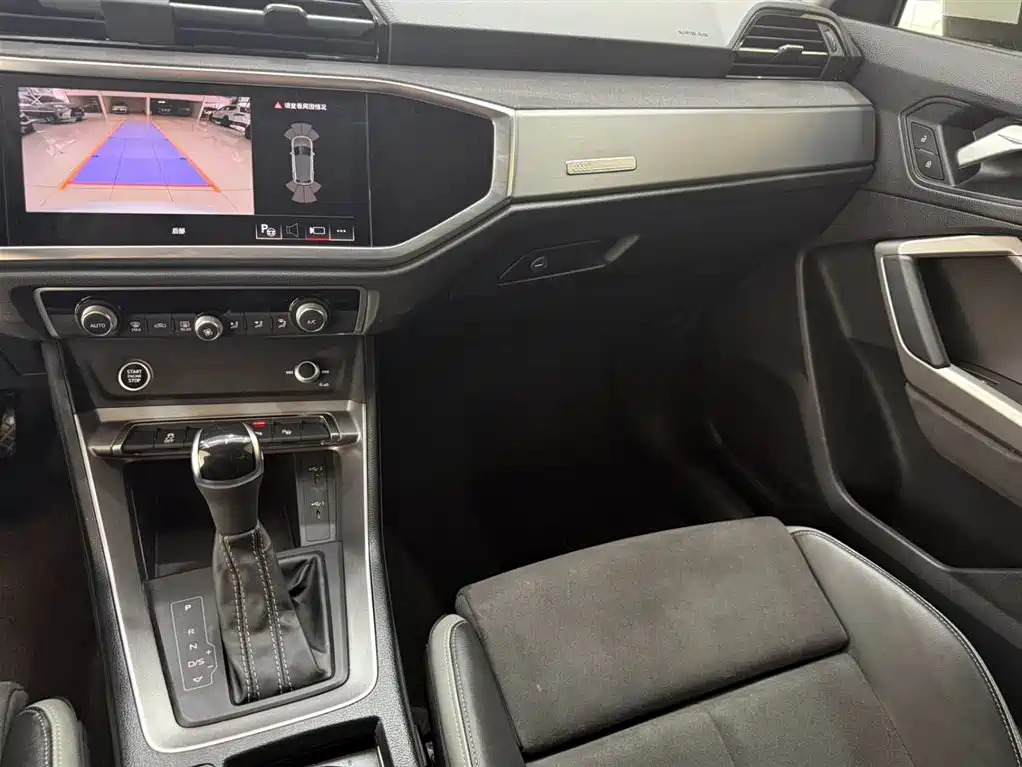 Audi Q3 2022 35 TFSI Fashion Dynamic фото 8