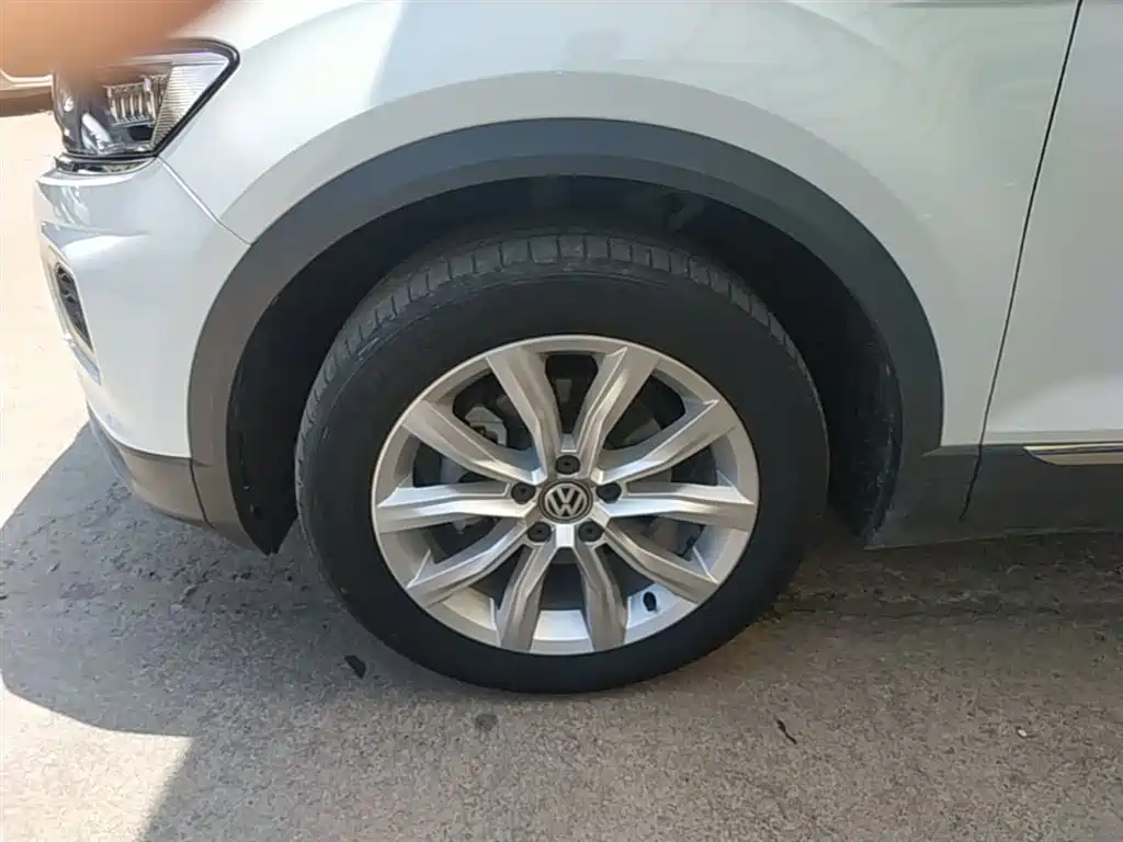 Volkswagen T-ROC 2018 230TSI DSG 2WD Progressive China V фото 23