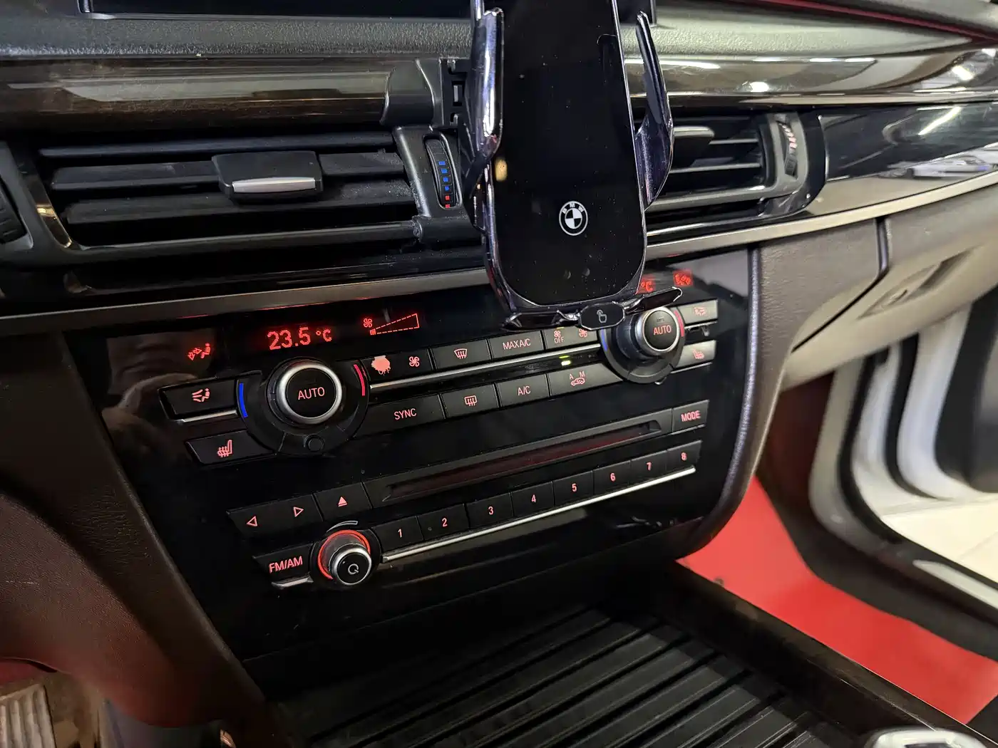 BMW X5 (Import) фото 17