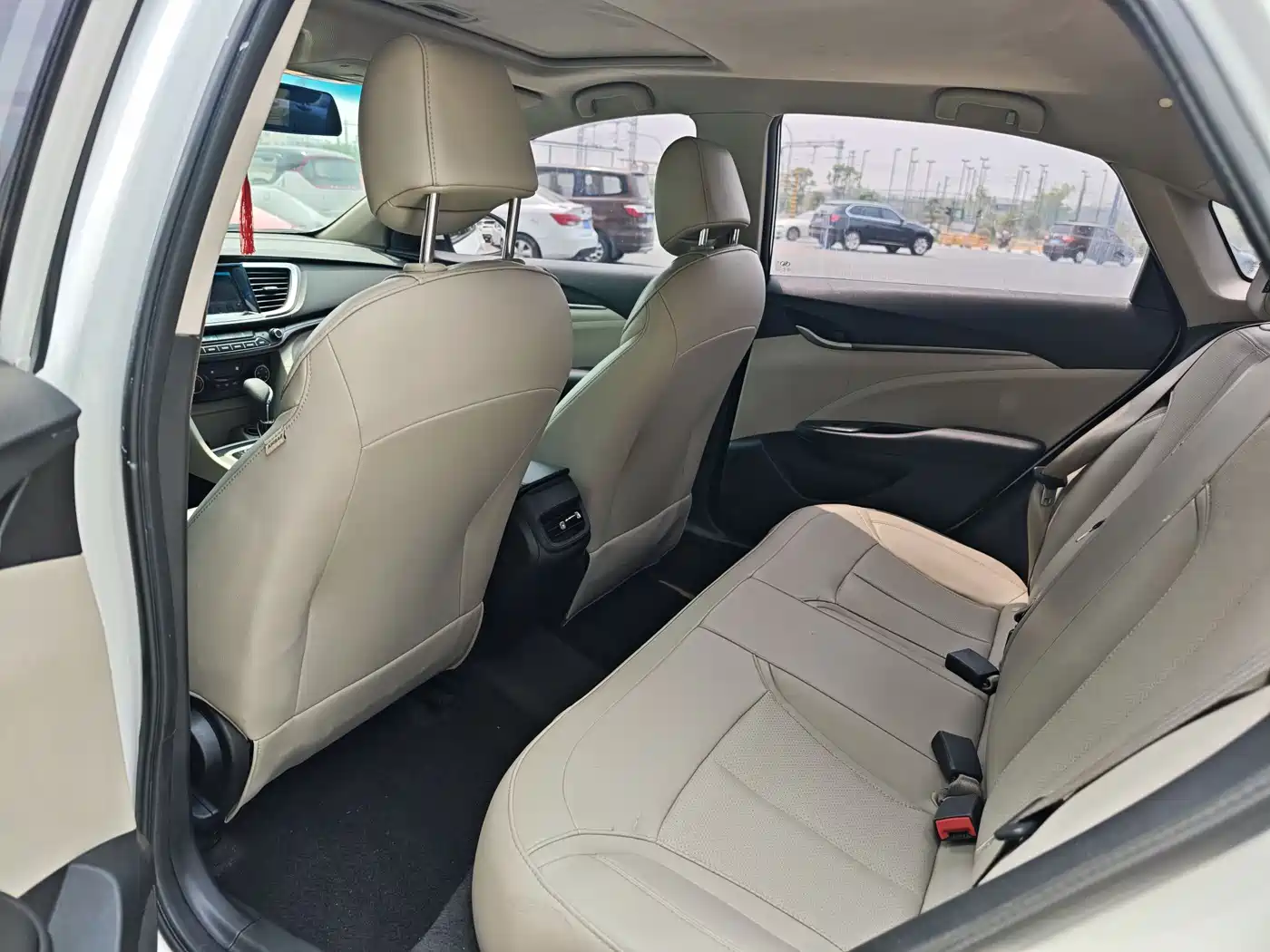 Buick Excelle 2016 15N Automatic Elite фото 8