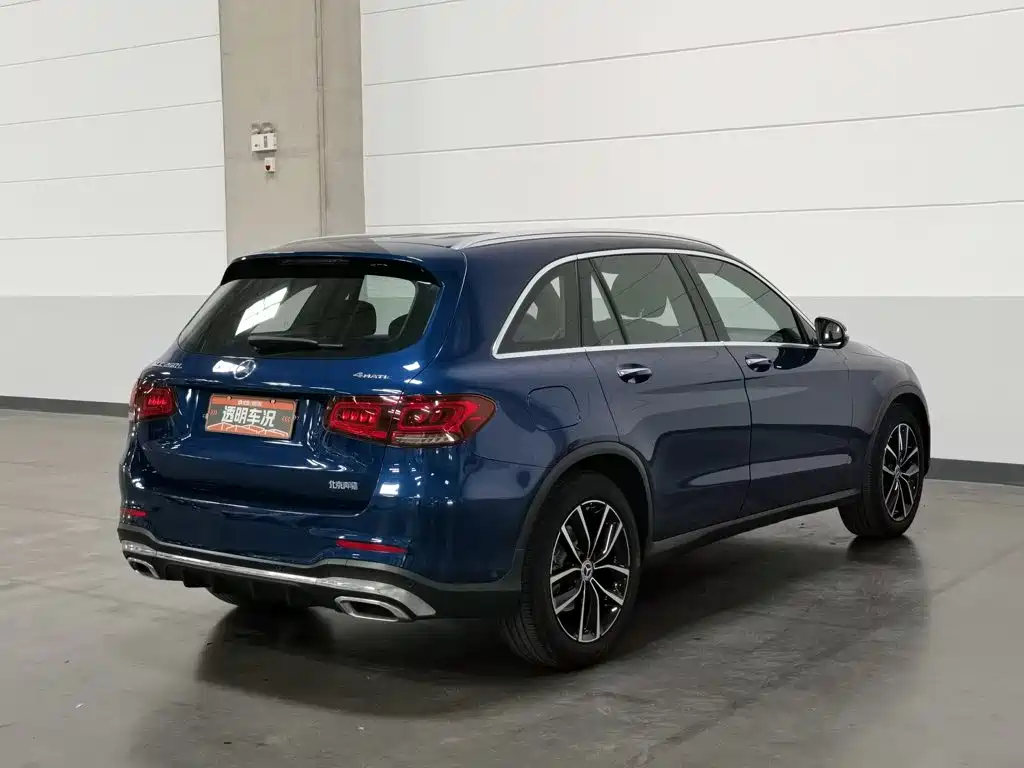 Фото 2 - Mercedes-Benz GLC