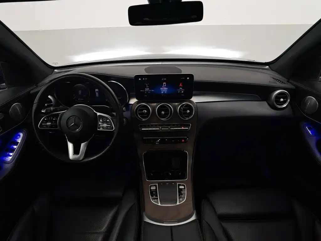 Фото 5 - Mercedes-Benz GLC