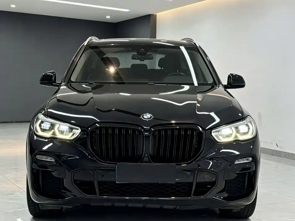 Photo 1 - BMW X5 (Import)