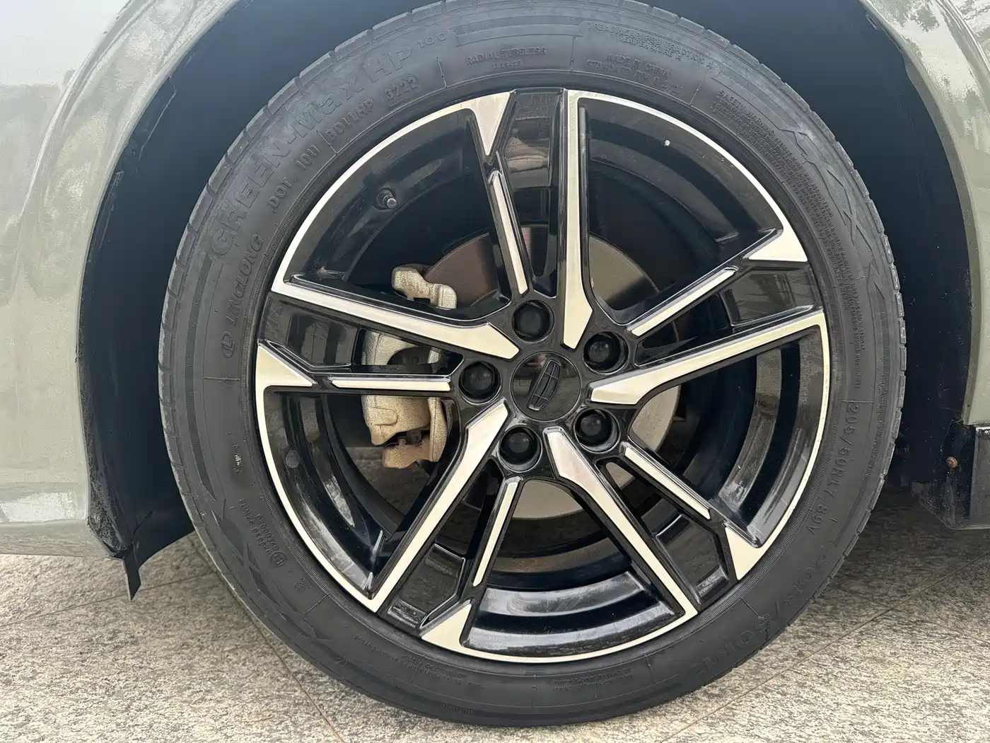 GEELY AUTOMOBILE BINRUI